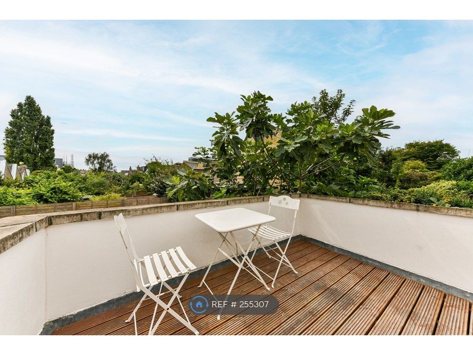 Property photo 3 of 23 Terrace