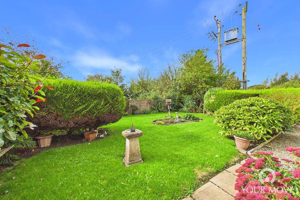 Property photo 2 of 13 Outside