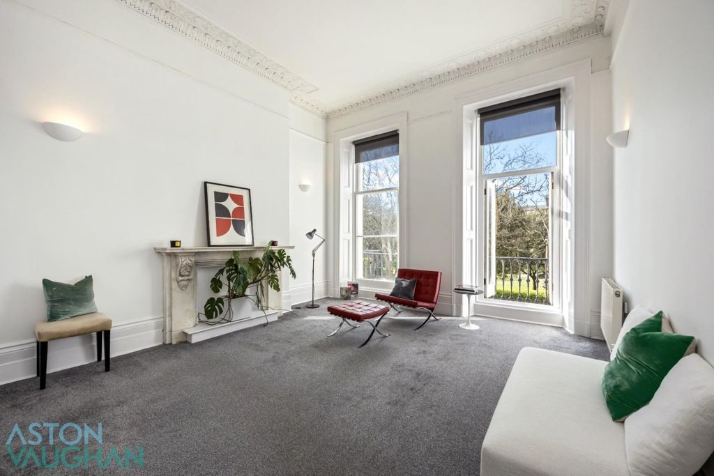 Property photo 3 of 18 4687872