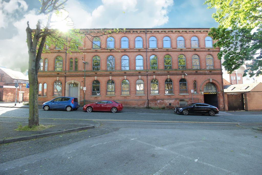 Property photo 1 of 10