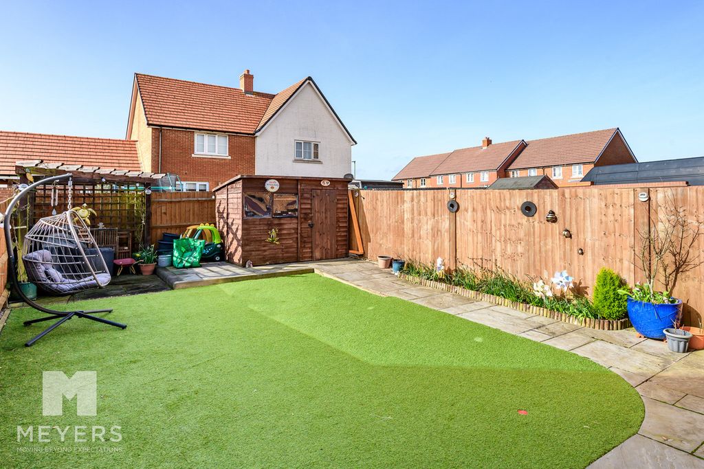 Property photo 3 of 24