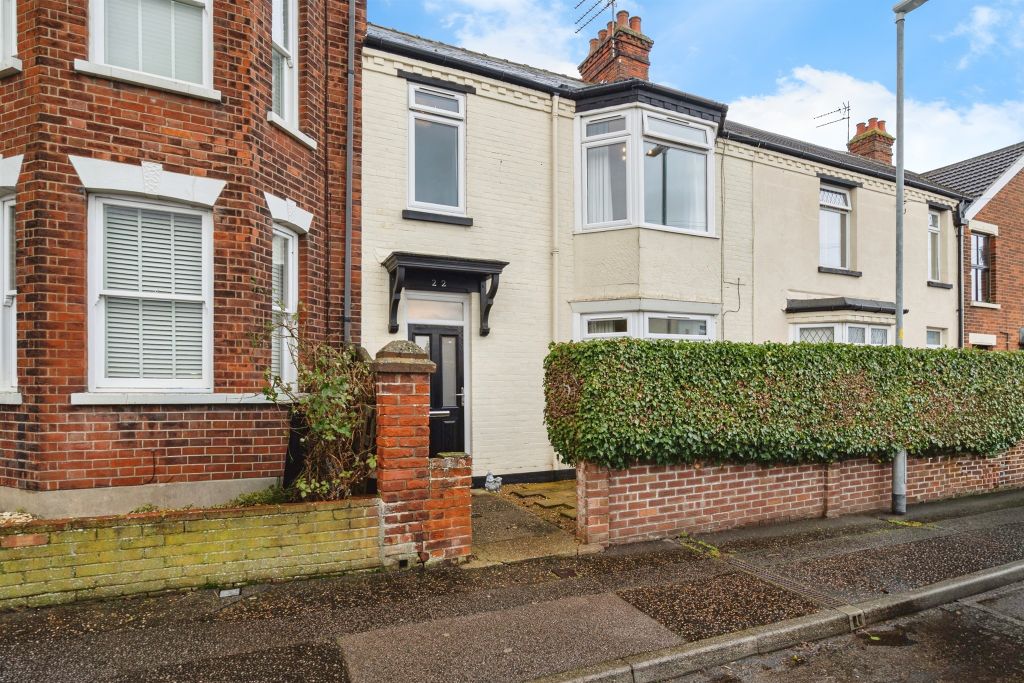 Property photo 1 of 18