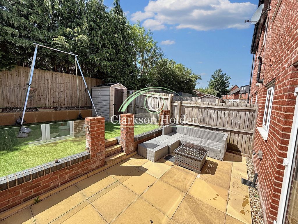 Property photo 3 of 28