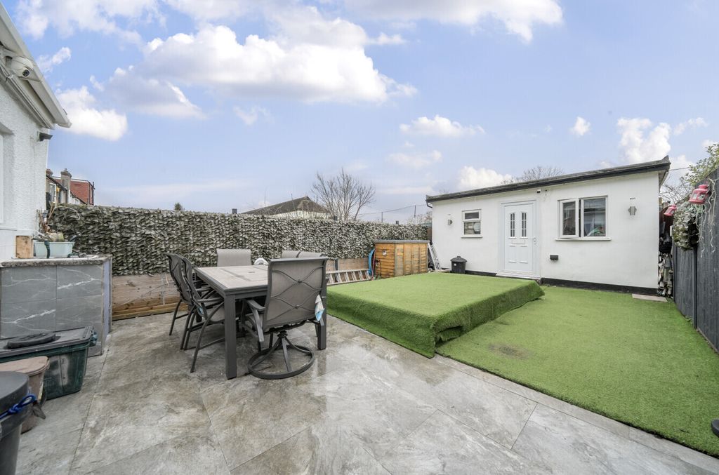 Additional image 18 of 4 bed terraced house for saleGreenwood Road, Mitcham CR4