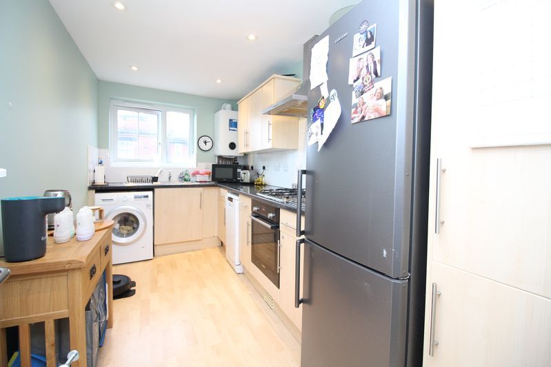 Property photo 3 of 7 Photo 2