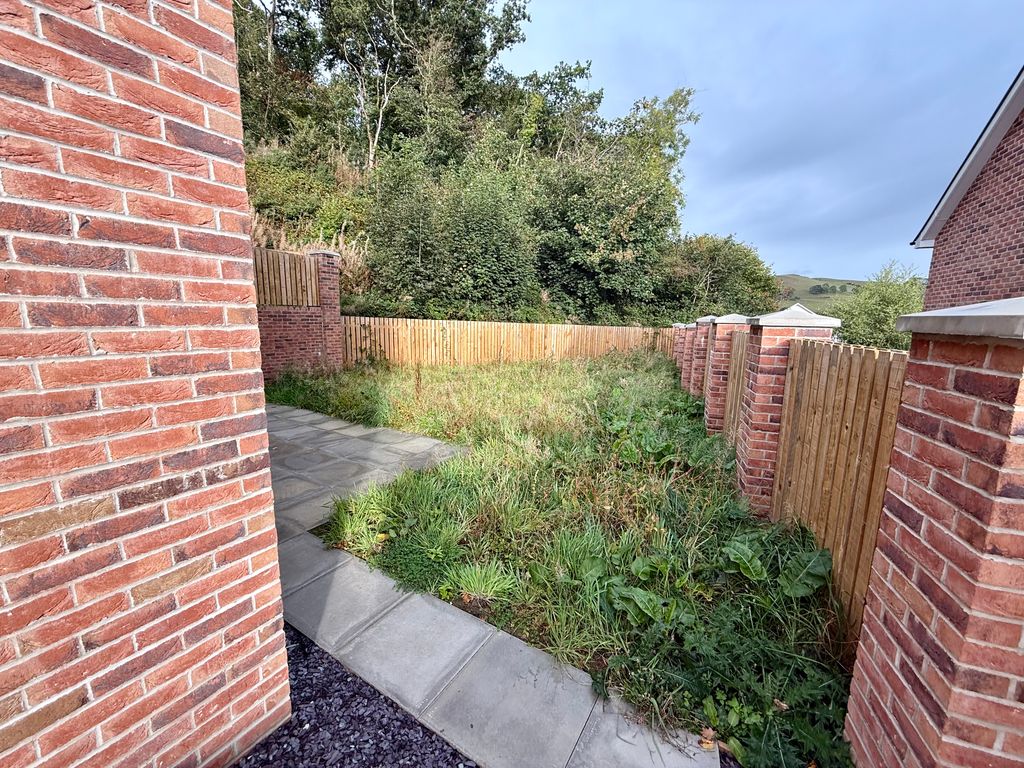 Property photo 2 of 2