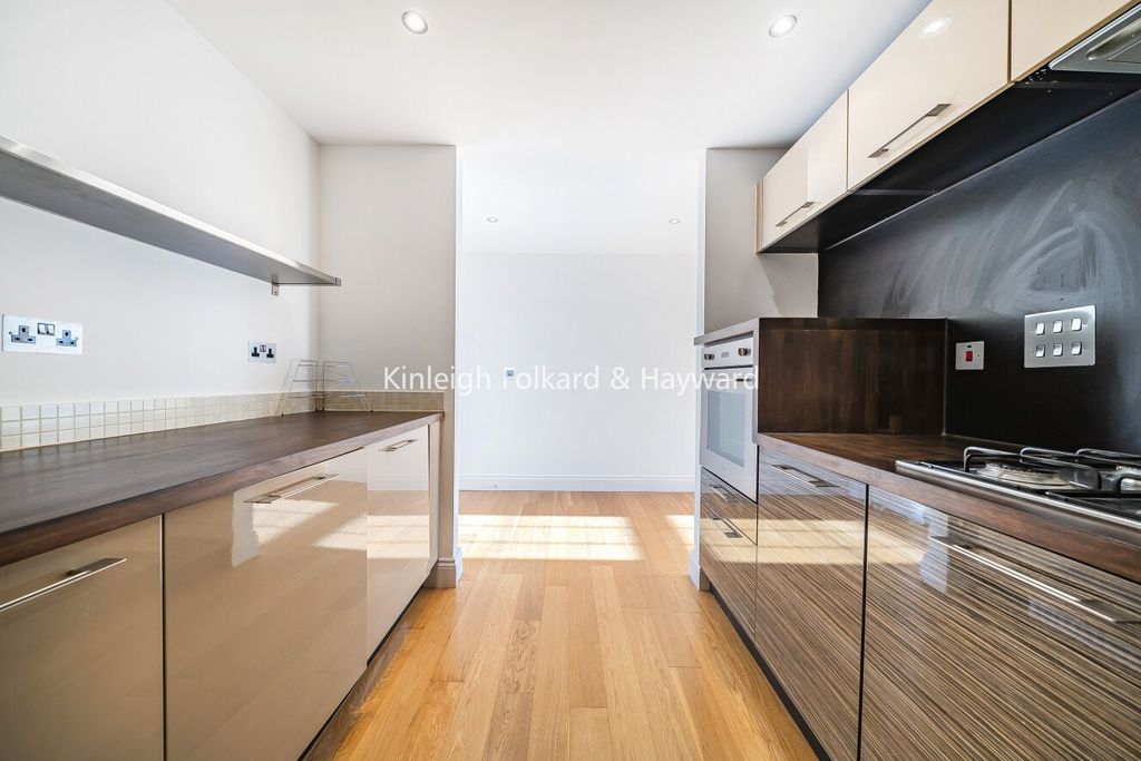 Property photo 3 of 20 Picture No. 07