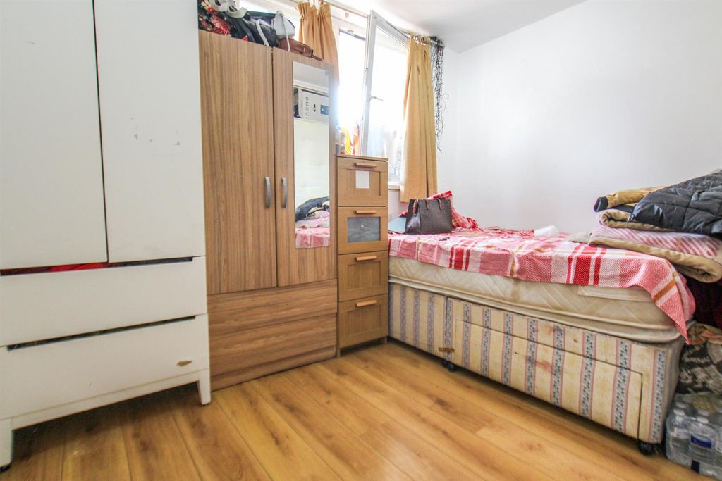Property photo 3 of 9 3.Jpg