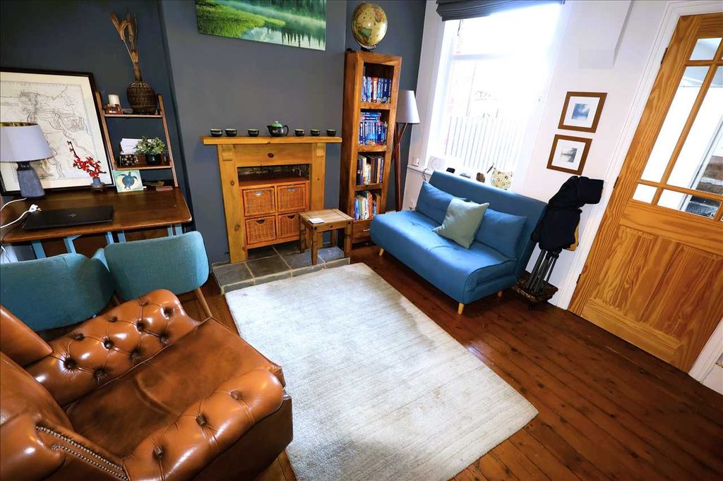 Property photo 3 of 12 Dining Room