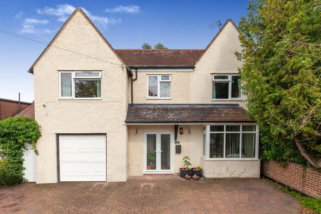 Property photo 1 of 18