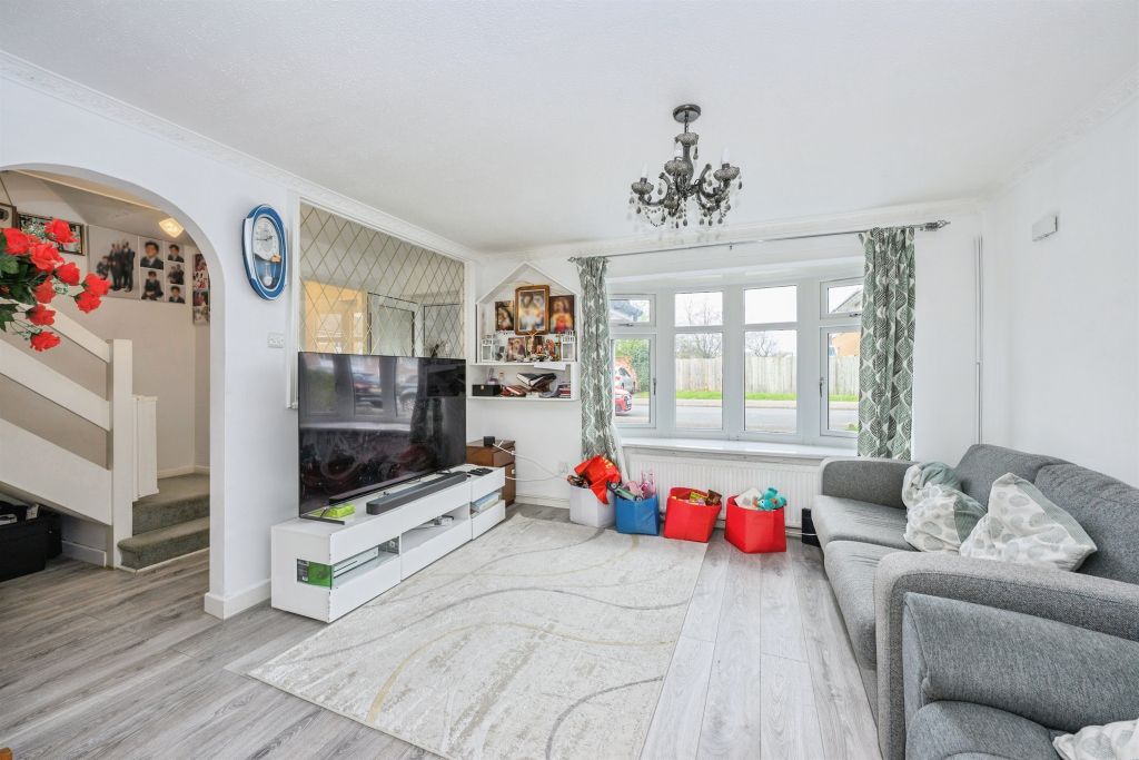 Property photo 3 of 15