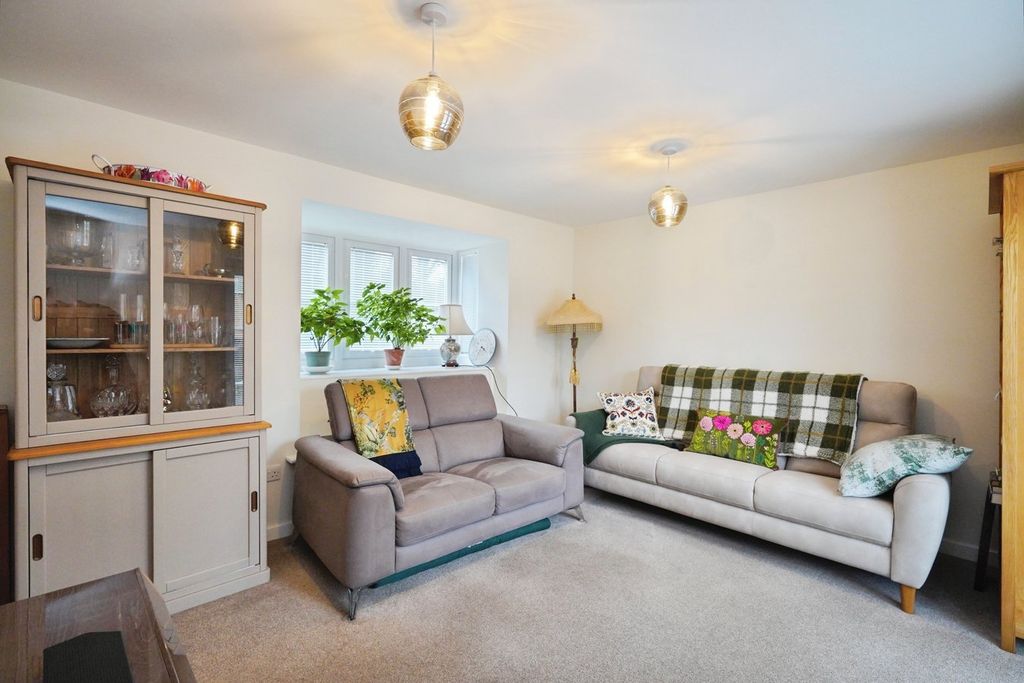 Property photo 3 of 20