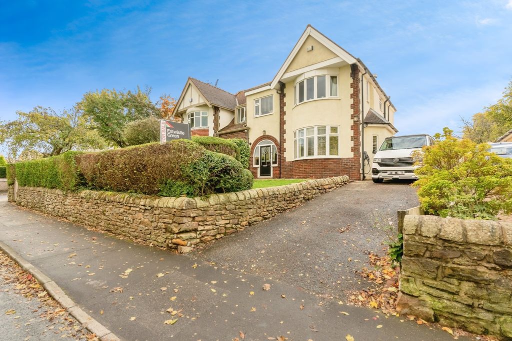 Property photo 1 of 23 Photo