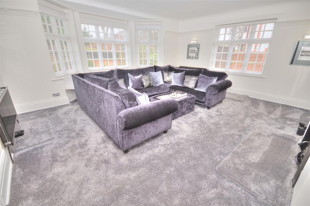 Property photo 2 of 24 Dsc_2418_Enhancer.Jpg