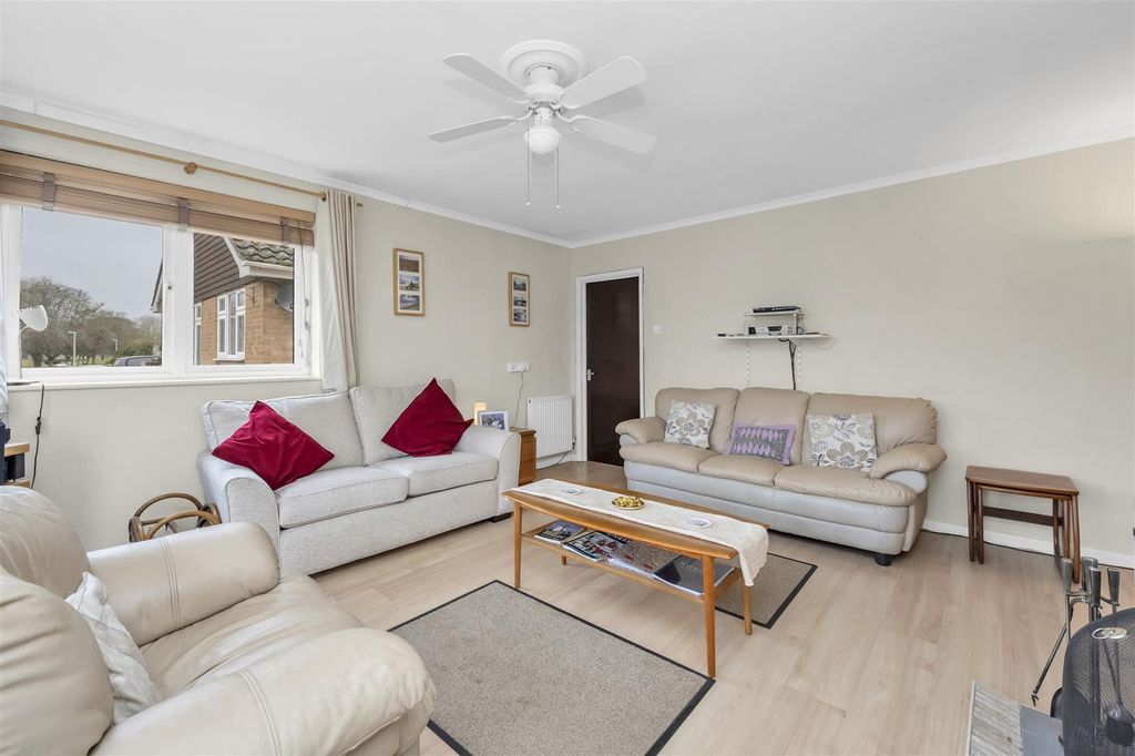 Property photo 3 of 19 Dcp_7627.Jpg