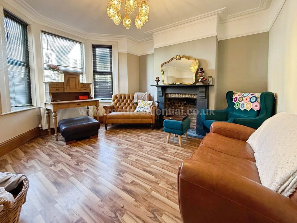 Property photo 3 of 23