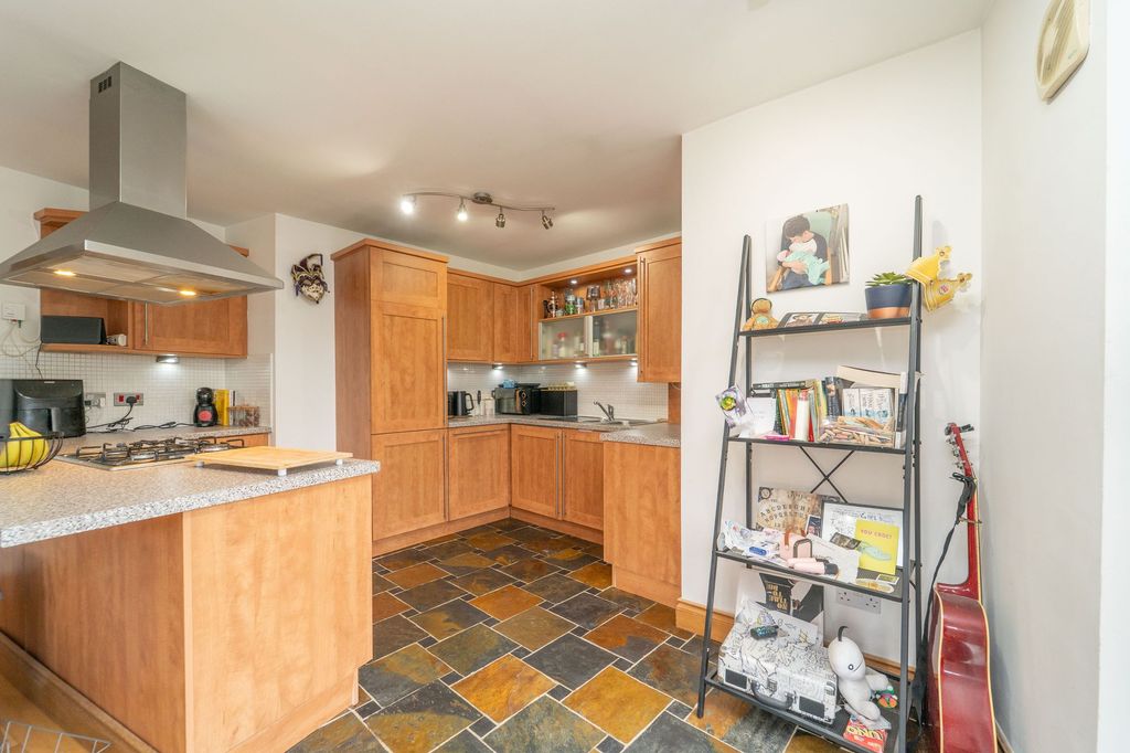 Property photo 2 of 22 Kitchen