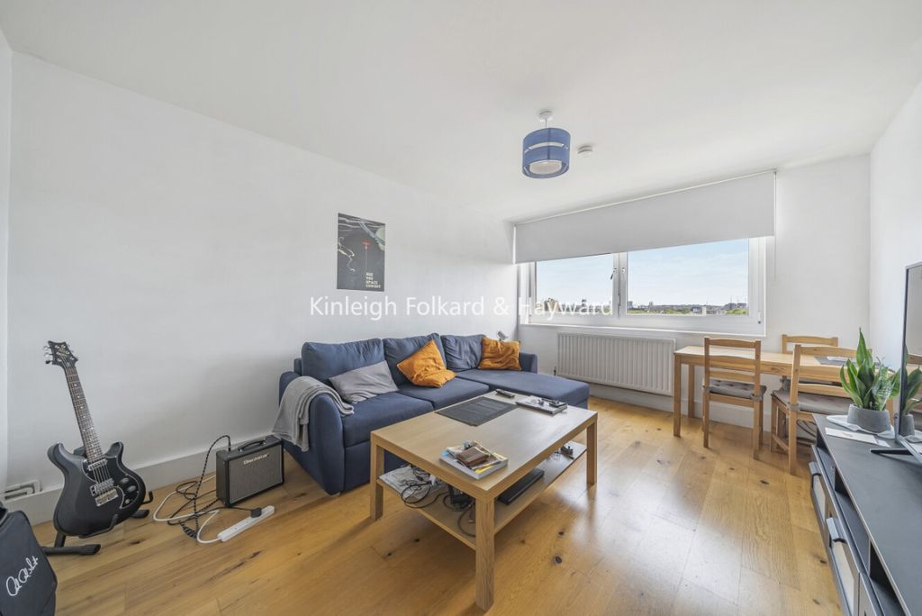 Property photo 1 of 6 c2814786-313A-4A5E-B