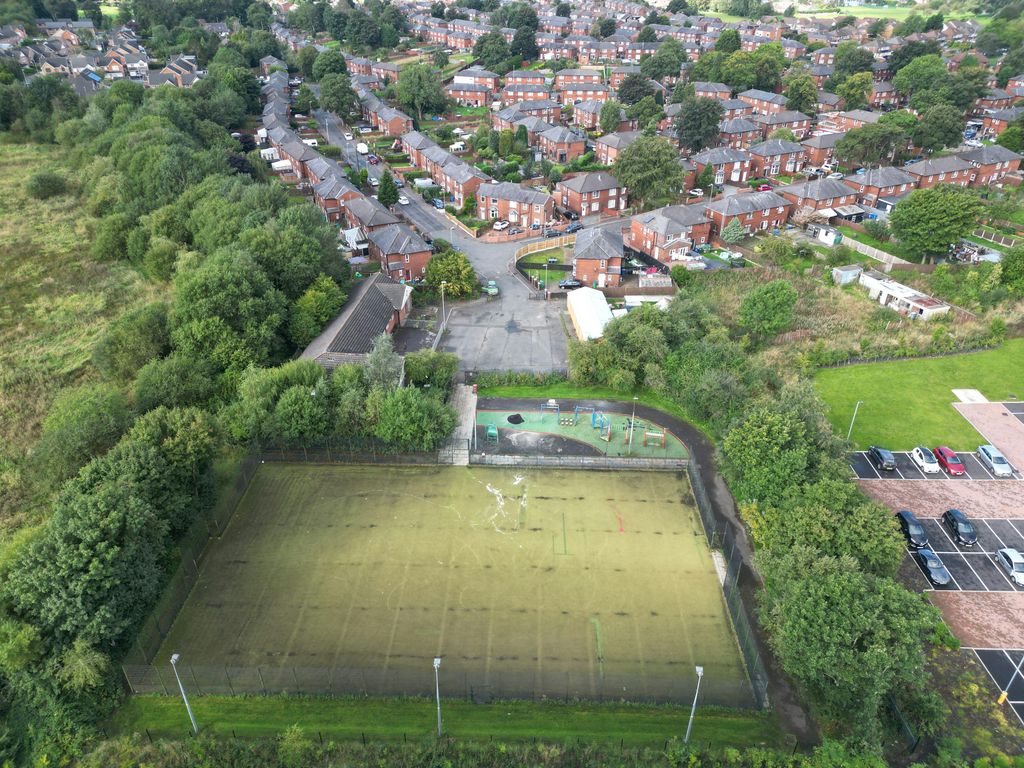 Property photo 3 of 4 Dji_Fly_20260825_015626_27_1789376891654_Photo.Jpg