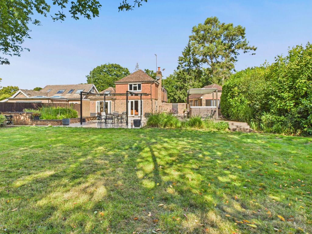 Property photo 1 of 26