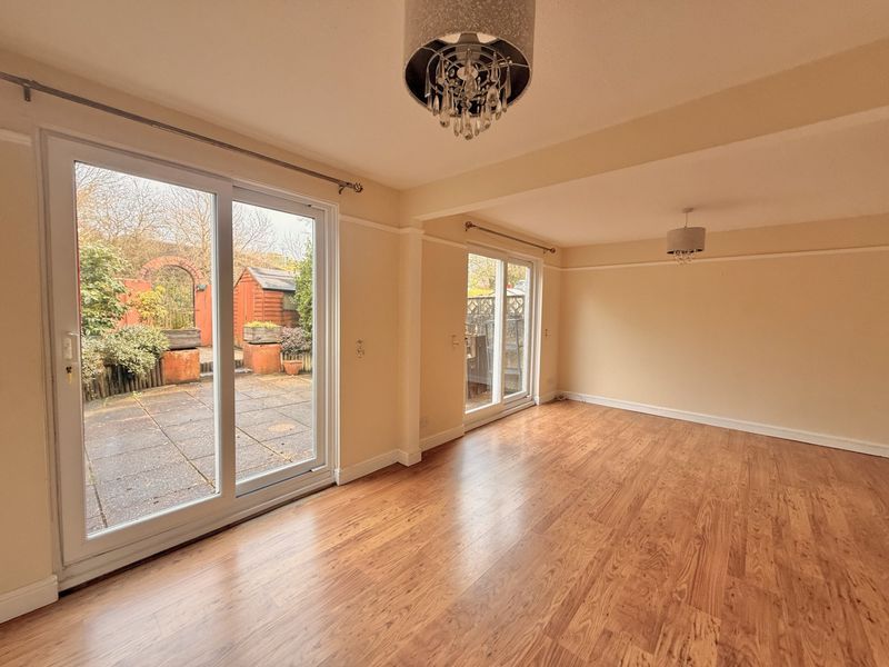 Property photo 3 of 12 Photo 11