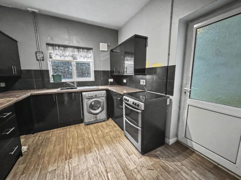 Property photo 3 of 9