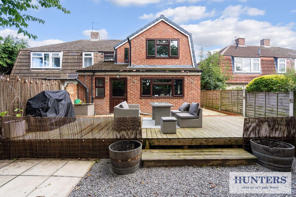 Property photo 1 of 21 Rear Garden