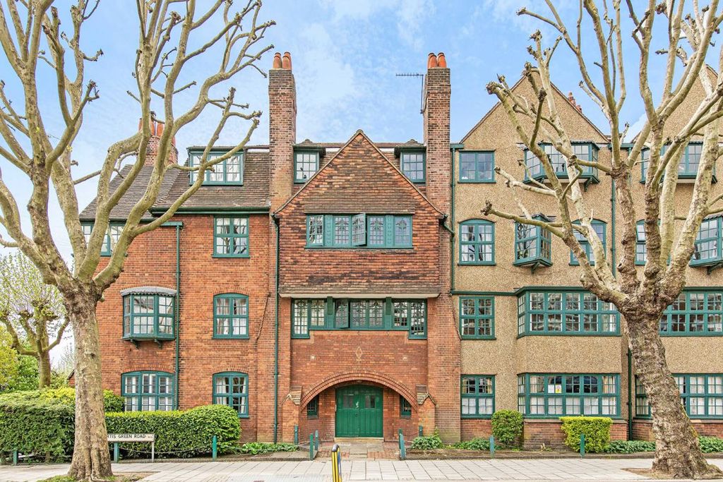 Property photo 1 of 8