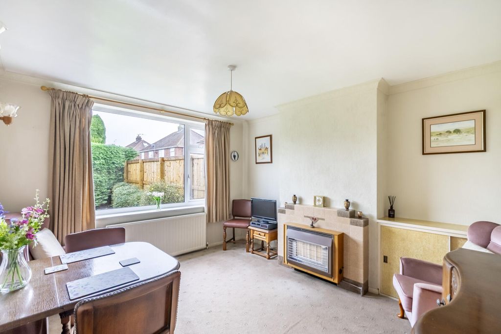 Property photo 3 of 16 Dining Room