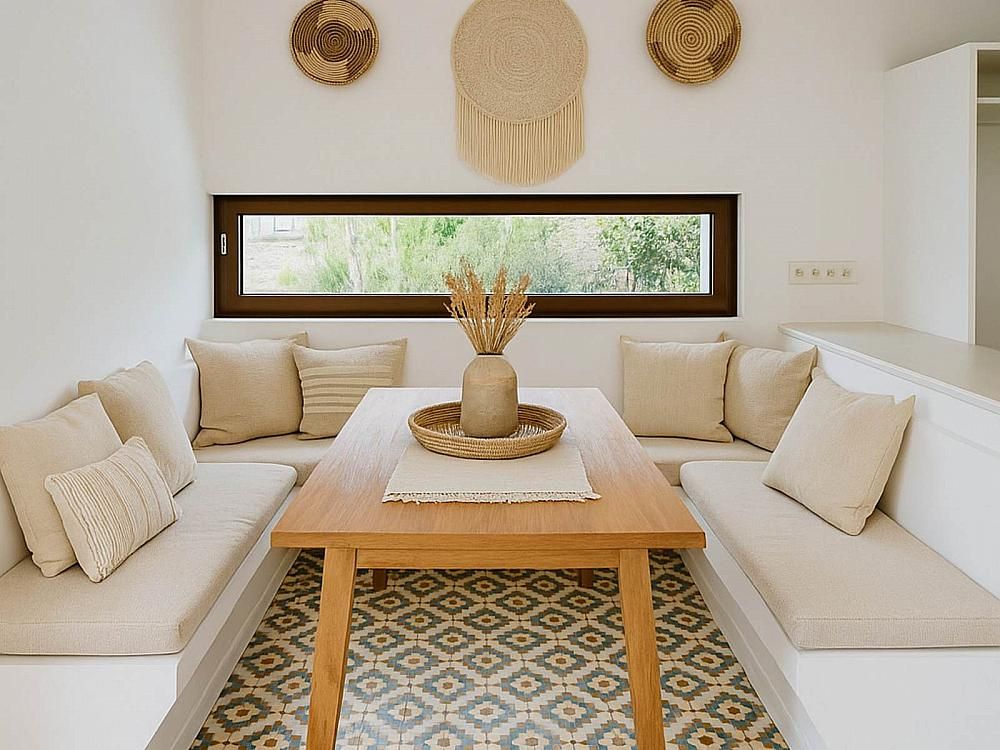 Property photo 3 of 35