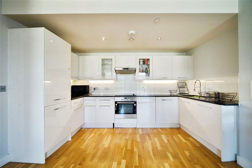 Property photo 2 of 15 Picture No. 02