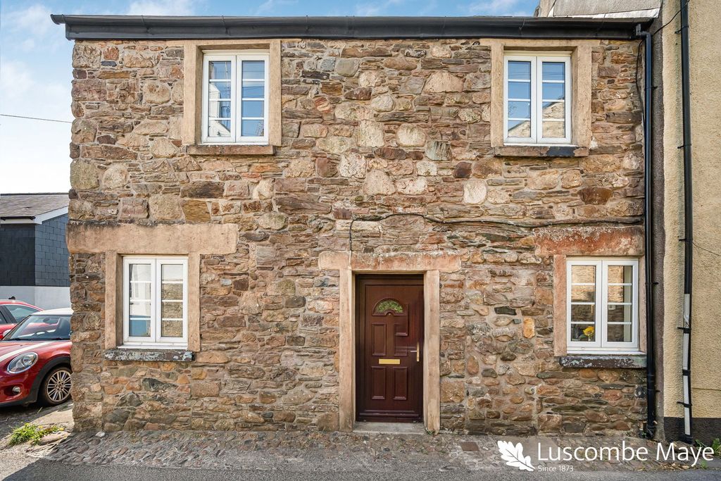 Property photo 1 of 16