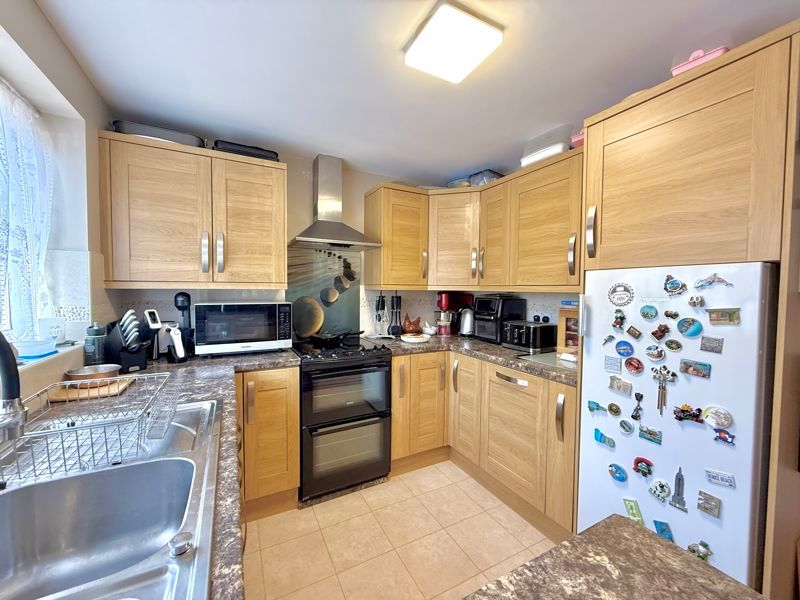 Property photo 2 of 16 Kitchen/Diner