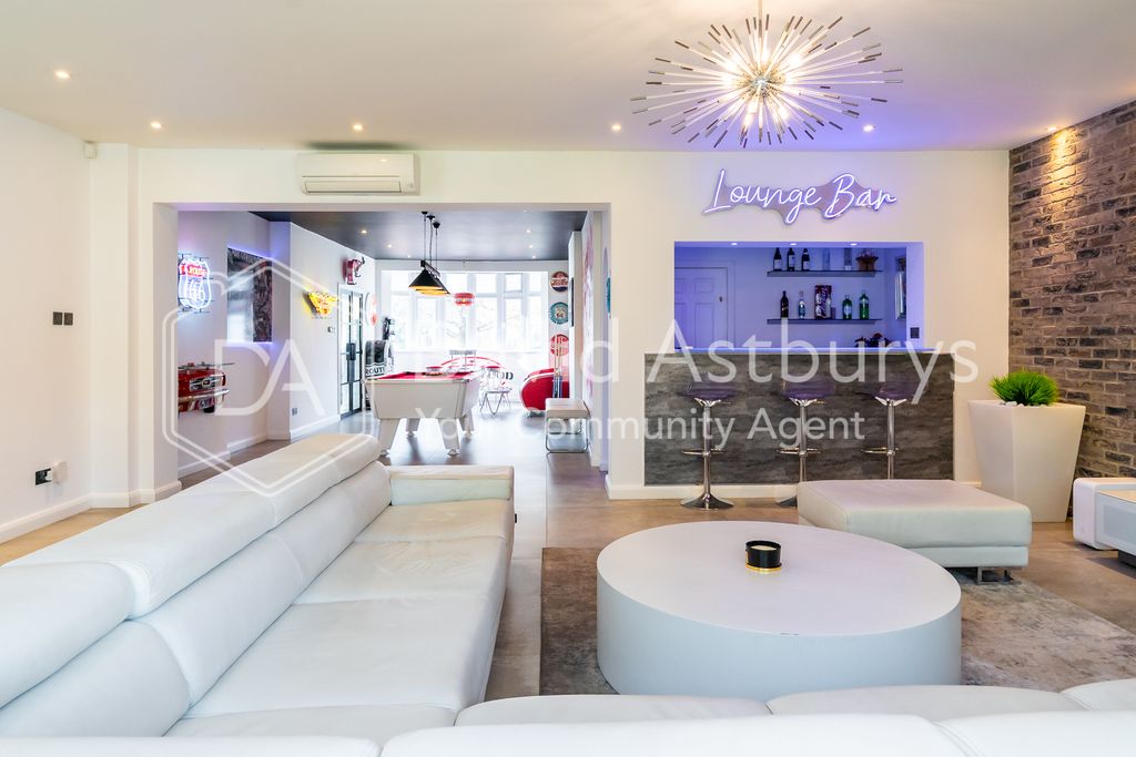 Property photo 3 of 32 Ndb00483