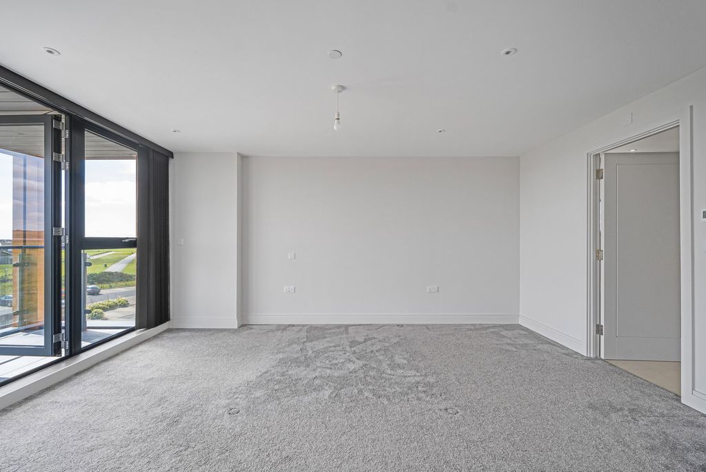 Additional image 30 of 3 bed penthouse for saleRest Bay, Porthcawl CF36