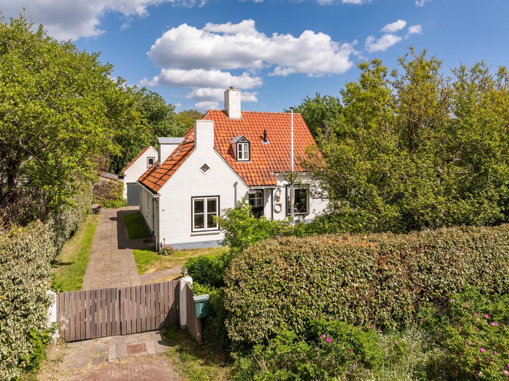 Property photo 2 of 58