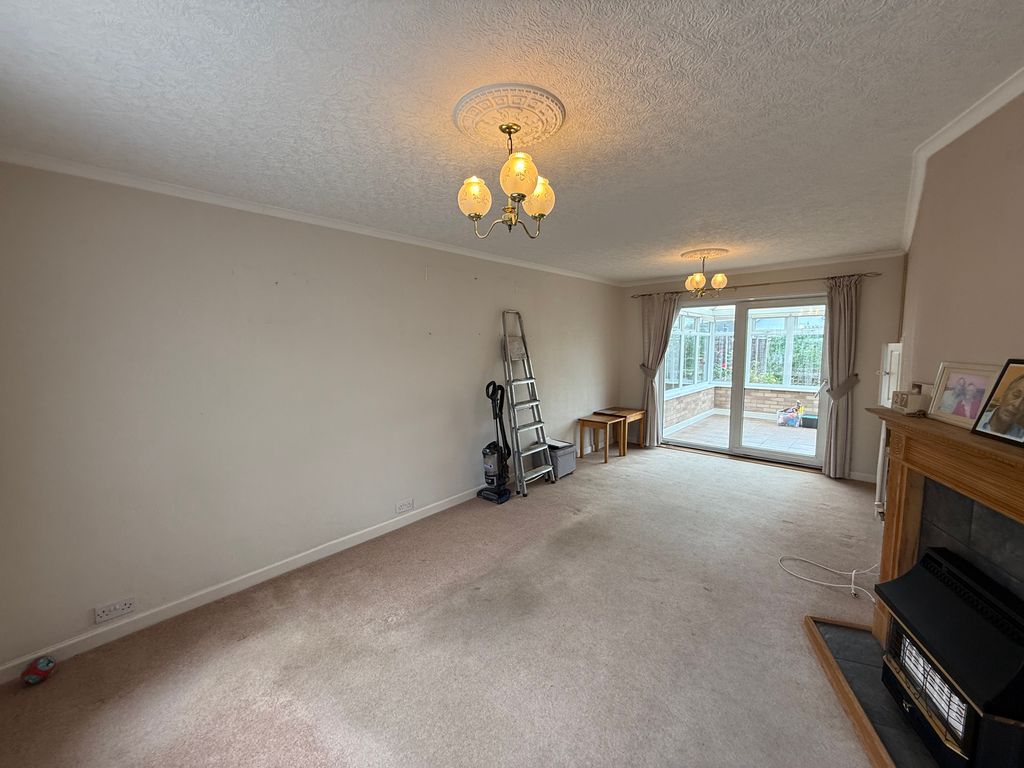 Property photo 2 of 14 Img_1172
