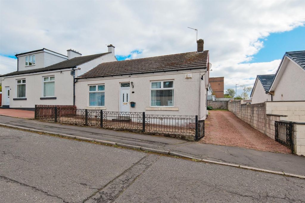 Property photo 3 of 33 003-15 Unity Park Shotts, ML7 4An.Jpg