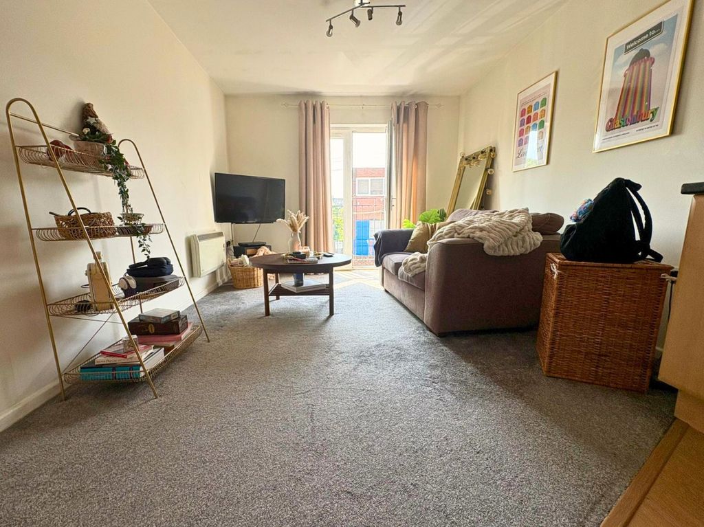 Property photo 2 of 7