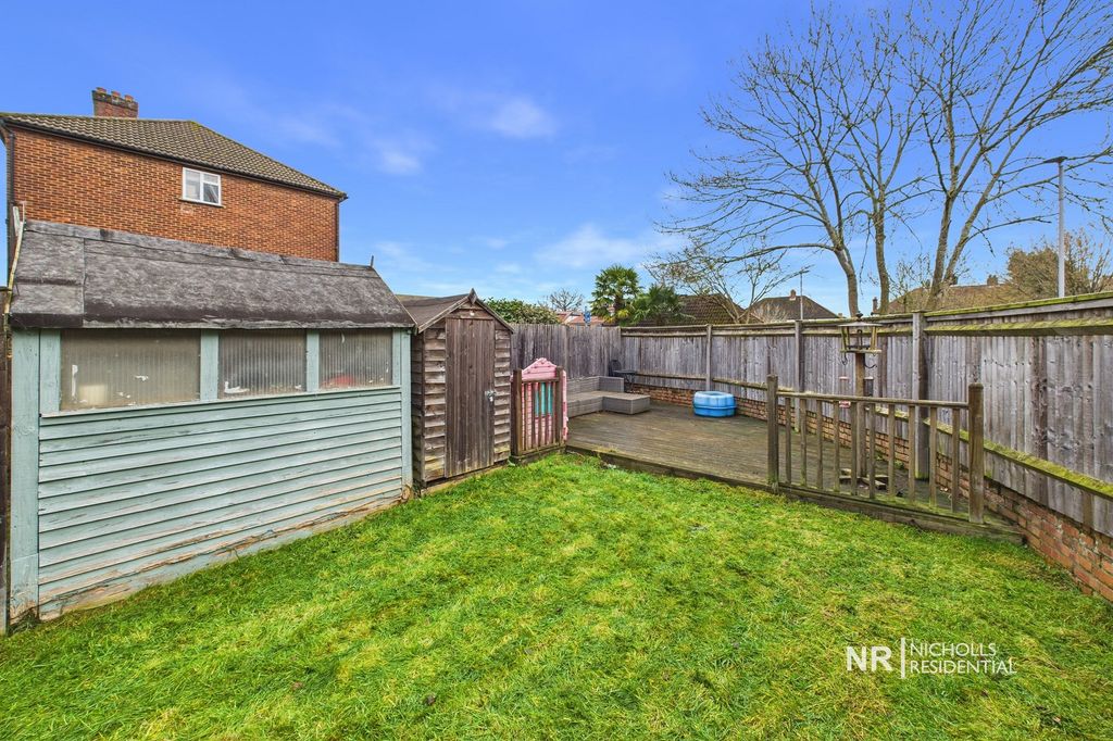 Property photo 3 of 15 Garden Extra Photo