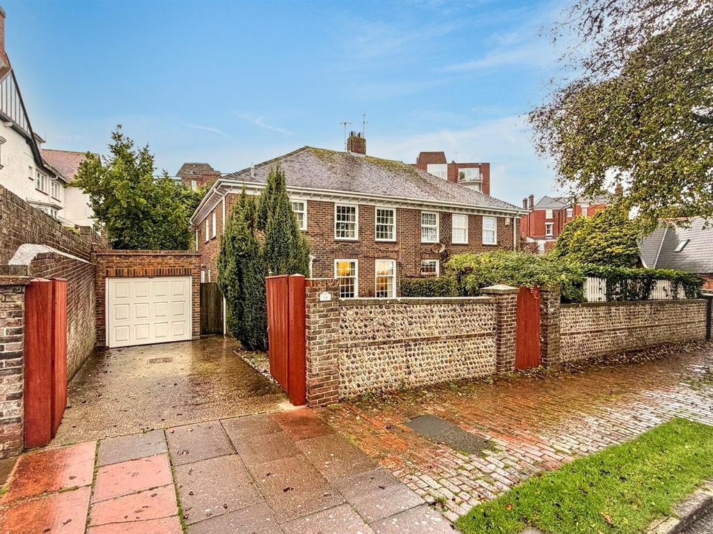 Property photo 1 of 27 Img-20251218-Wa0008.Jpg