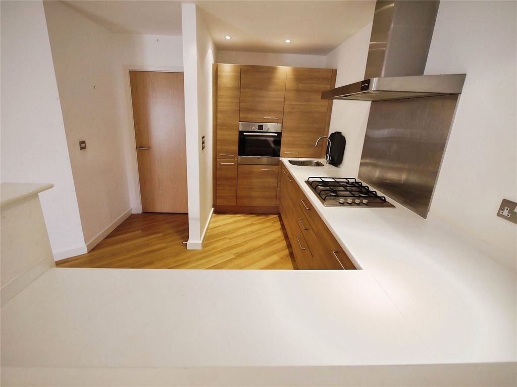 Property photo 2 of 8 Picture No. 25