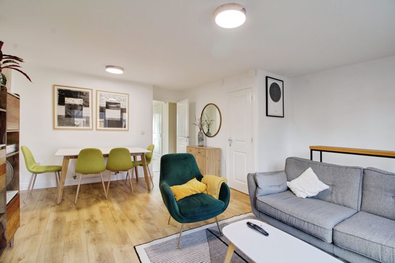 Property photo 3 of 19 Photo 6