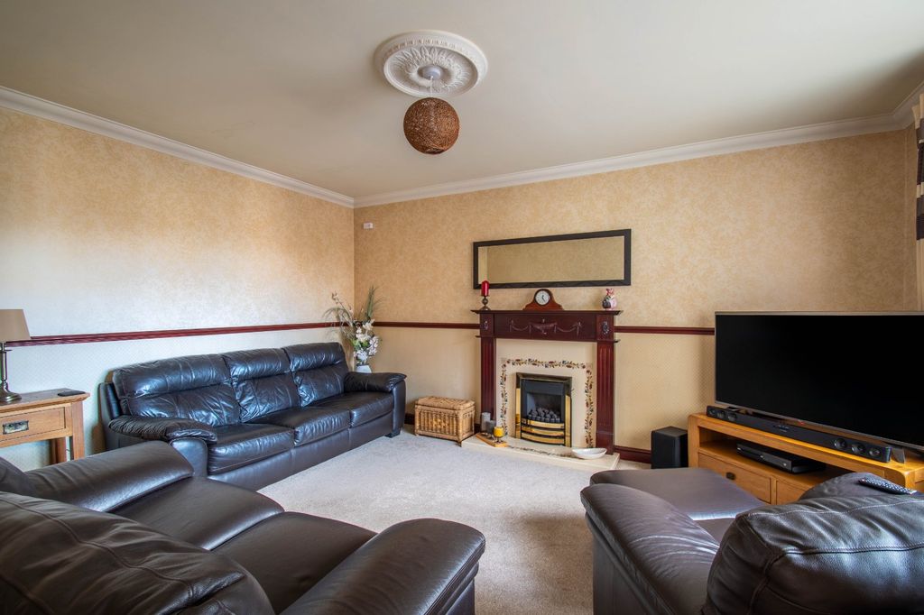 Property photo 2 of 20 Picture No. 04