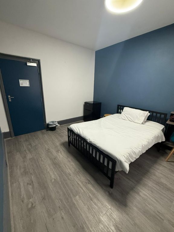 Property photo 2 of 3