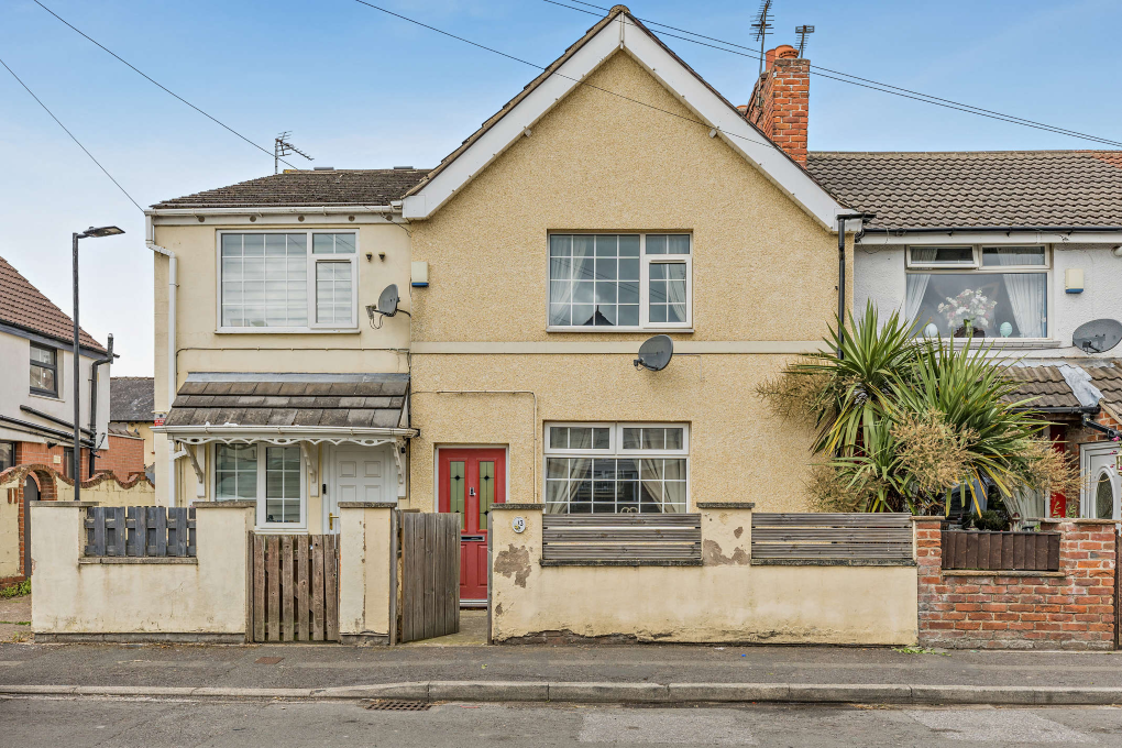 Property photo 1 of 11