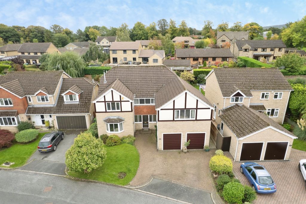 Property photo 1 of 33