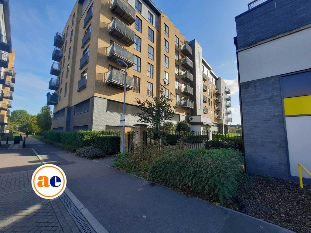 Property photo 1 of 9