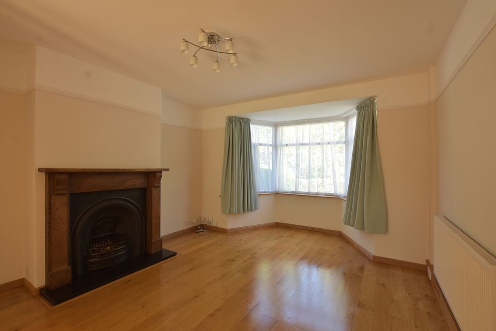 Property photo 3 of 16 Living Room