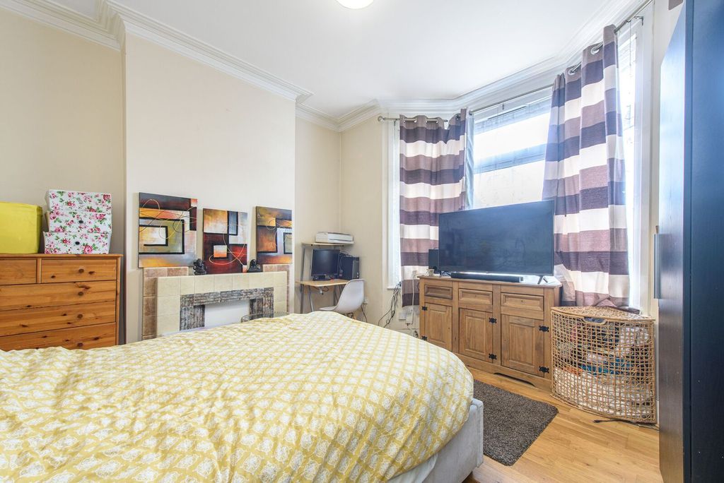 Property photo 2 of 7